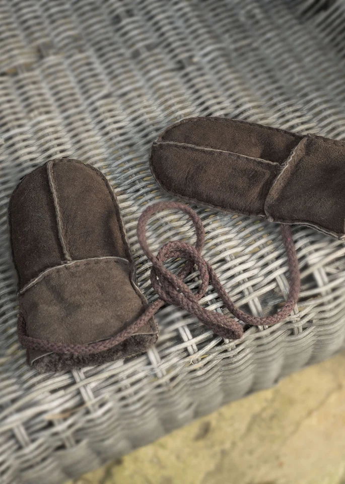 Echtes Lammfell Puddy Fäustlinge Neugeborene Babys Baby sichere Kordel aufbewahren Luxus Handschuhe