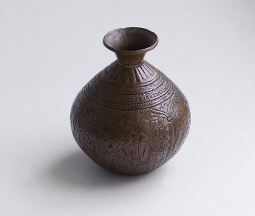 Antique Indo-Persian copper bowl, engraved with dancing figures - Picture 3 of 5