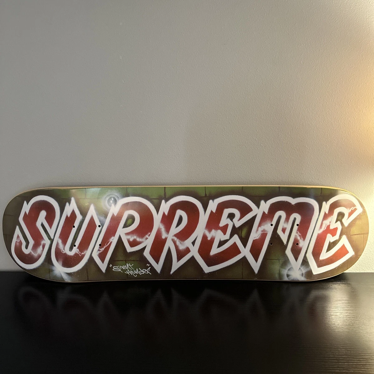 Supreme top lee quinones