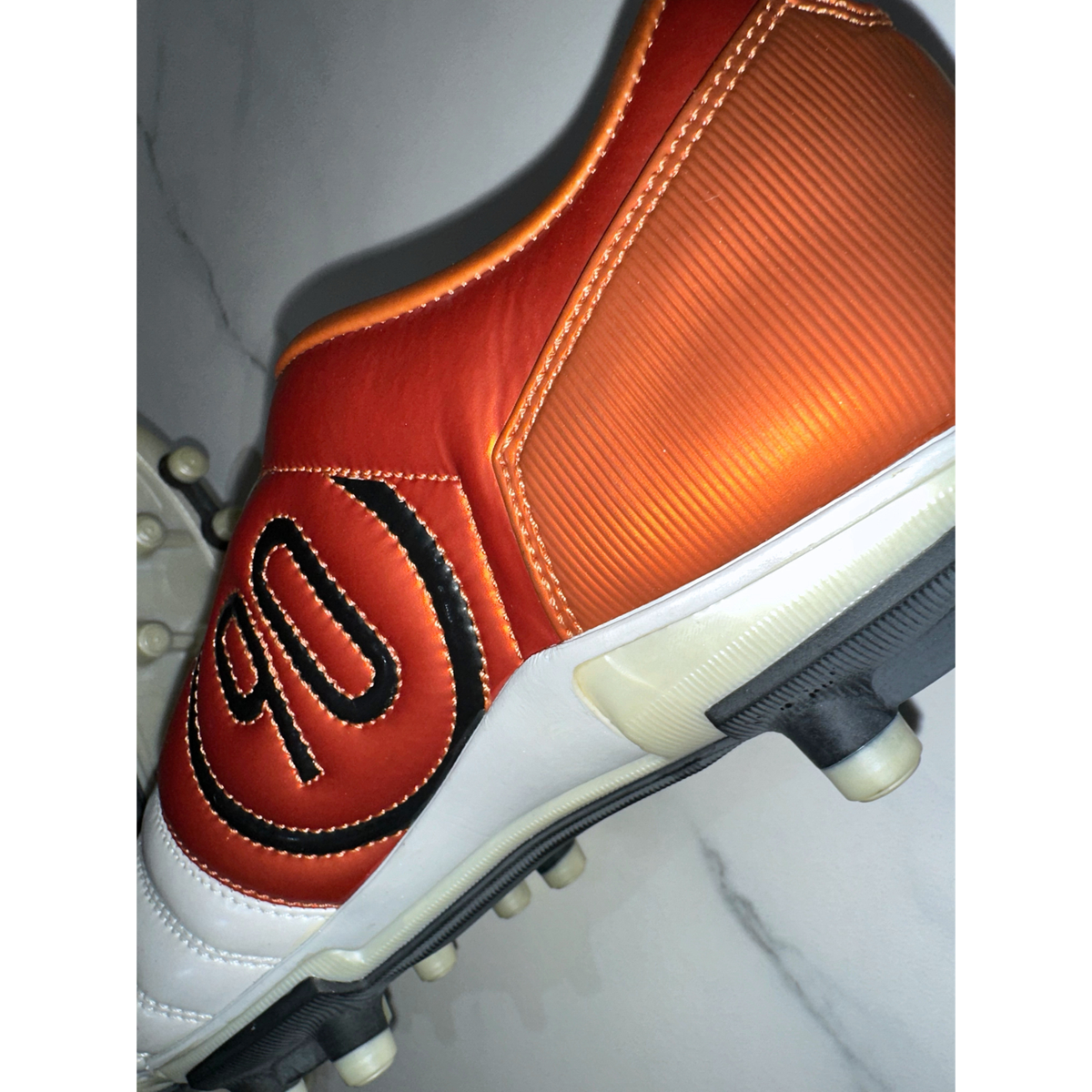 ナイキ トータル90 3 Safety Orange 26.5㎝ ※新品未使用 国内4月12日発売予定】 ナイキ トータル 90 III SP 