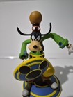 Diamond Select Toys Kingdom Hearts Gallery Goofy Statue — photo 5