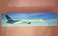 EOS Model Boeing B757-200 Jet Airplane 1:200t...