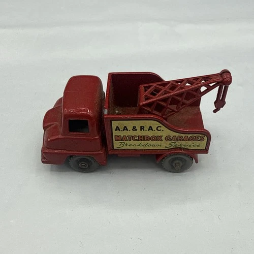 Thames Trader Wreck Truck Matchbox Garage Breakdown Service AA & RAC #13 Lesney
