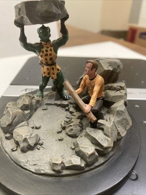 Star Trek Diorama The Arena U.s.s Enterprise Ncc 1701 Collection Numberd