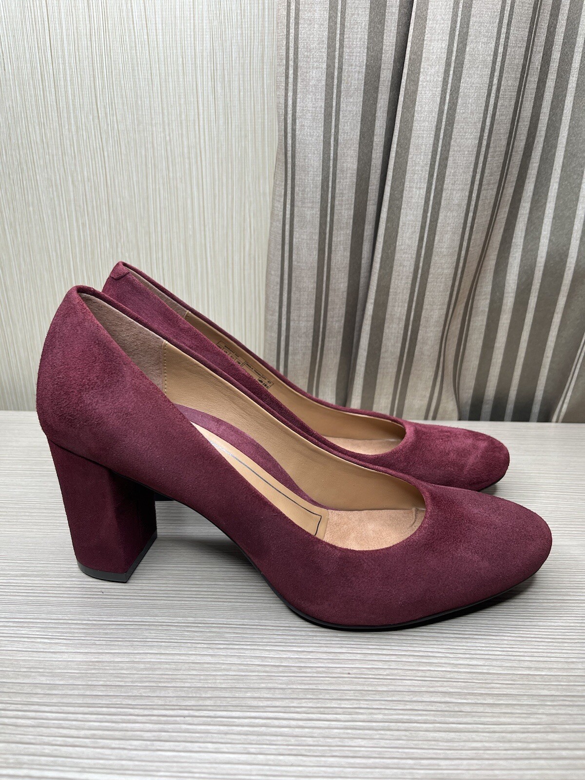 Vionic Womens Pumps Size 8.5 Suede Mariana Burgundy Block Heel 192329355081  | eBay
