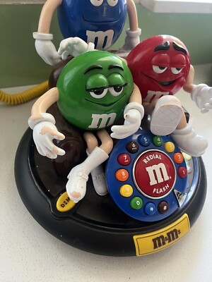 M&M's Candy ANIMATED Talking Light-Up TELEPHONE Phone Red Green