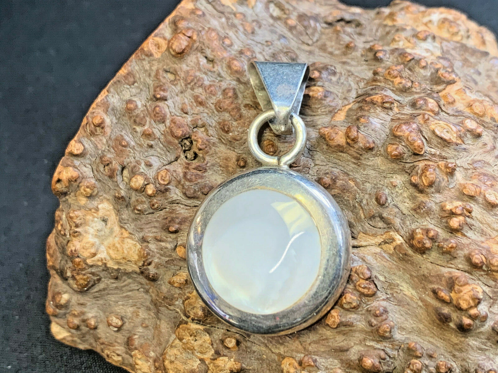 Sterling Silver Abalone Shell Circle Pendant 7.86… - image 1