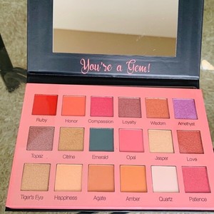 Bebe Hidden Gem 18 Color Eye Shadow Palette Shimmer Matte Metallic Ultra Pigment Ebay