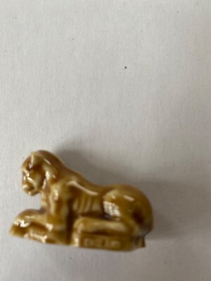 Red Rose Tea Wade Figurines Noah s ark lioness new 