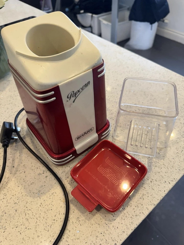 SMART Retro 50s-Style Hot Air Popcorn Popper Red (RHP310) - Image 4 of 4