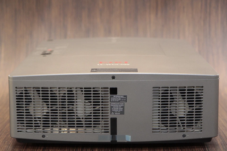 Eiki LC-WGC500 PLC-WTC500 5000 Lumen WXGA HD LCD projector - Super low use! - Image 4 of 4