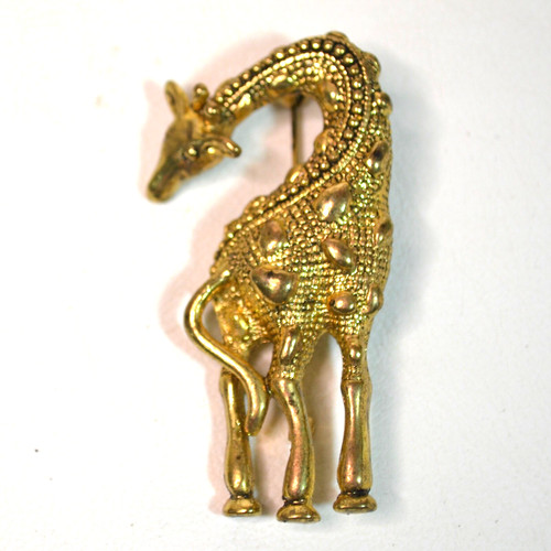 2.5" Giraffe Brooch Pin Metal Vintage Costume Jewelry