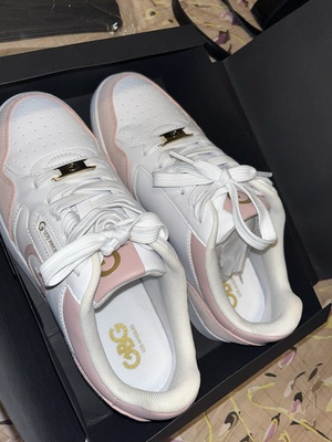 #ad GBG Los Angeles Women#x27;s White Pink Low Top Sneakers Lace Up Comfort Logo $60.00