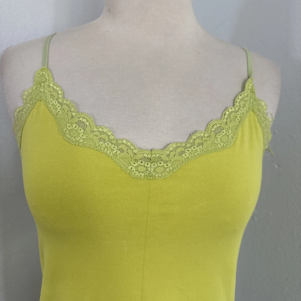Camiseta sin mangas Old Navy para mujer M amarillo neón encaje ribete camisola femenina hada Y2K Foto 2 de 4