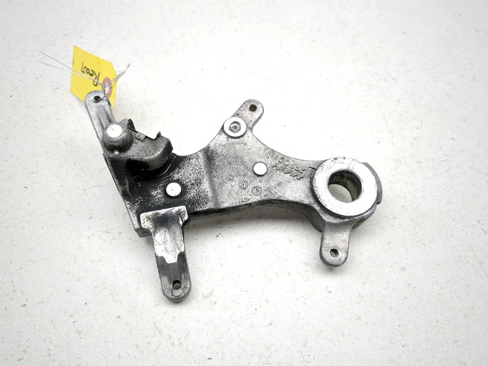00-24 Soporte de montaje de pinza de freno trasero Suzuki DRZ400SM DRZ 400 Foto 3 de 4
