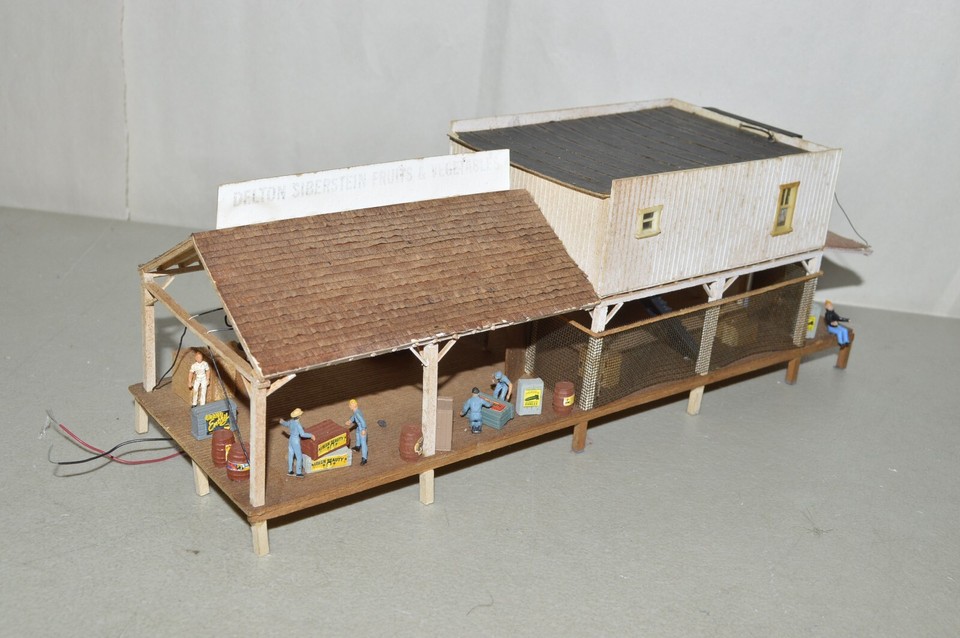 HO scale Building Structure WOOD Campbell Scale Models Produce Fruit