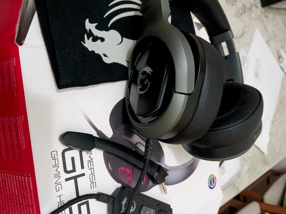 MSI Cuffie Gaming Over Ear 7.1 GH50 con Illuminazione RGB, USB Controllo volume - Immagine 2 di 4