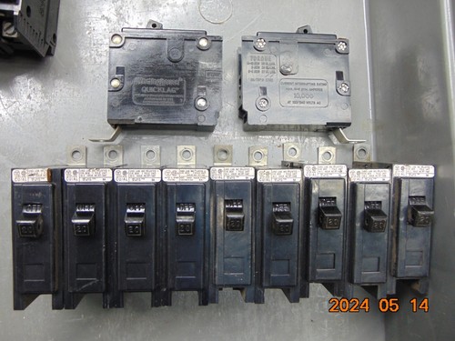 LOT OF 10 EATON WESTINGHOUSE BA BOLT ON QUICKLAG BAB1020 1P 20A 120/240V BREAKER