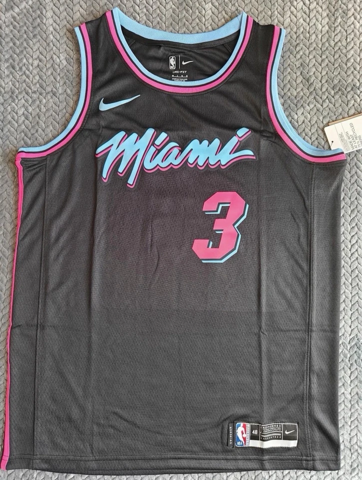 Camiseta Miami Heat Dwayne Wade para hombre talla grande negra y rosa #3 Foto 3 de 4