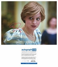 Emma Corrin “The Crown” AUTOGRAPH ‘Diana’ Signed 10x8 Photo ACOA