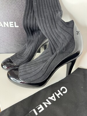 CHANEL ブラックレザー レッグウォーマー s-l400.jpg
