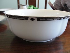 LENOX KARA ROUND VEG BOWL 8 1/2"