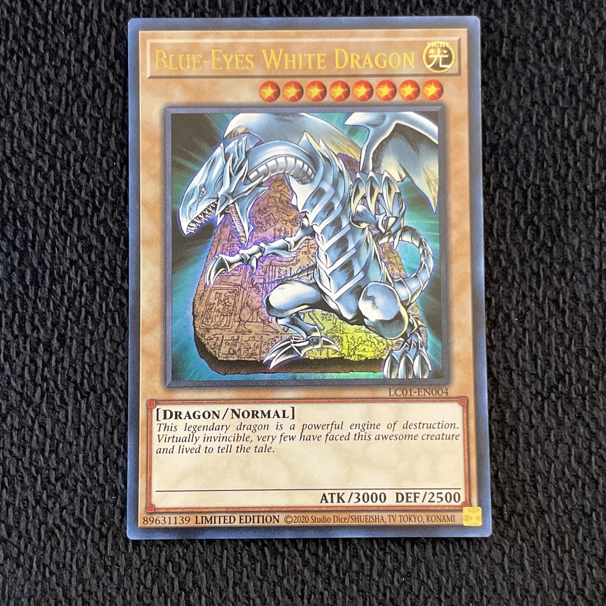 Blue-Eyes White Dragon LC01-EN004 Legendary Collection: 25th