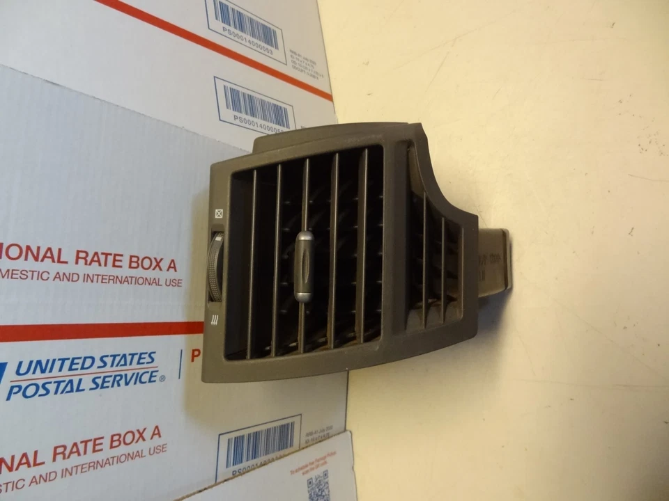 07 08 09 Kia Spectra DASH FH DRIVER AIR VENT TRIM GRAY OEM 2007 2008 2009 Foto 3 de 4