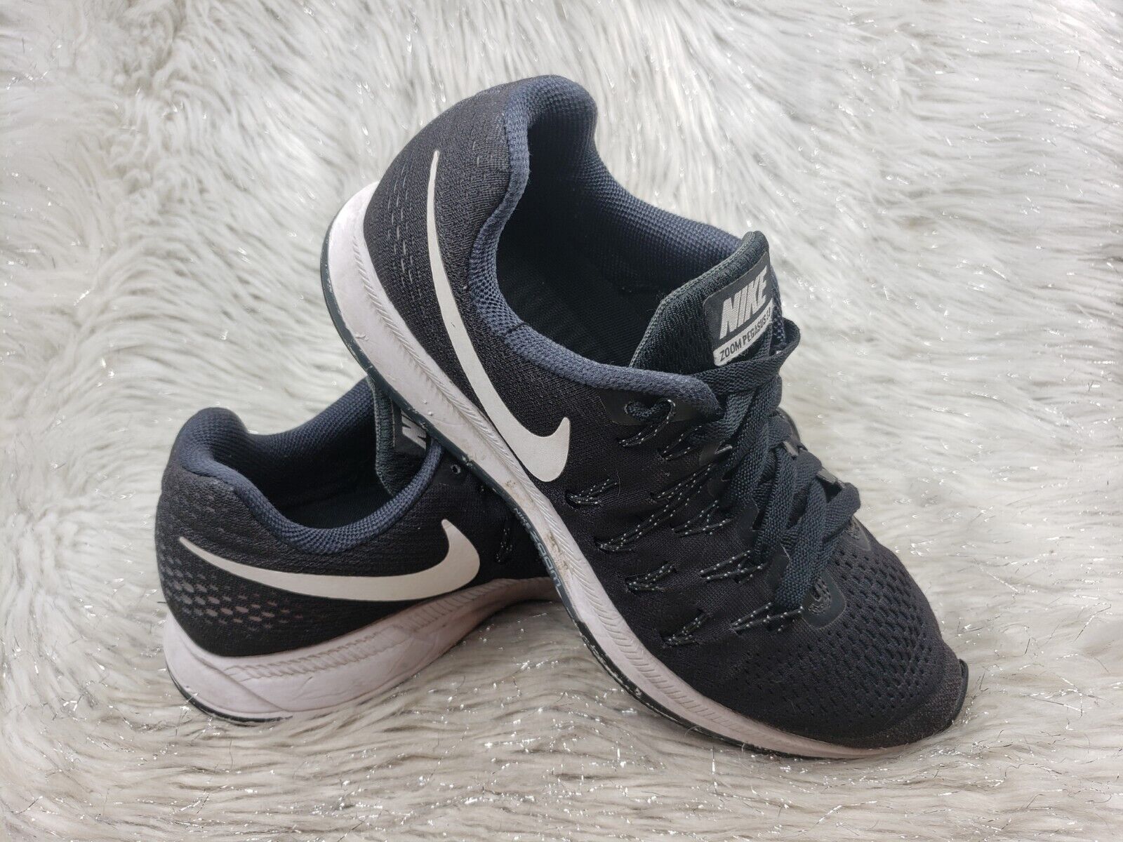 Identificar mitología Saco NIKE Zoom Pegasus 33 Black White Athletic Running Shoes Mens Size US 10 |  eBay