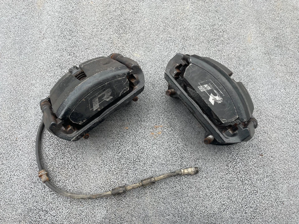 VW GOLF R MK7 MK7.5 S3 8V FRONT CALLIPERS DRIVERS PASSENGERS PAIR BLACK 13-20 - Image 2 of 4