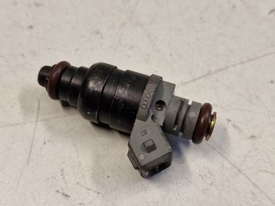 KRAFTSTOFF-INJECTOR Audi A3 (8L1) Hatchback 1.8 20V (APG) 1998 06A906031A #66659