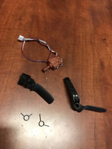 Nuovo gruppo interruttore trigger parte OEM Ryobi decespugliatore a corda 18 V brushles P20102VNM - Foto 2 di 7