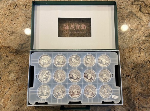 China Silver Panda Coin Box for 15 Coins - Picture 3 of 4