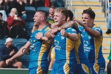 James Bentley Hand Signed Leeds Rhinos 12x8 Photo Rugby League Autograph
