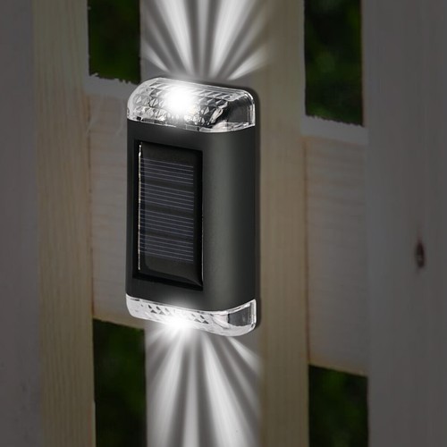 8x SUPER BRIGHT SOLAR POWERED DOOR FENCE WALL LIGHTS LED OUTDOOR GARDEN LAMP NEW - Picture 8 of 15