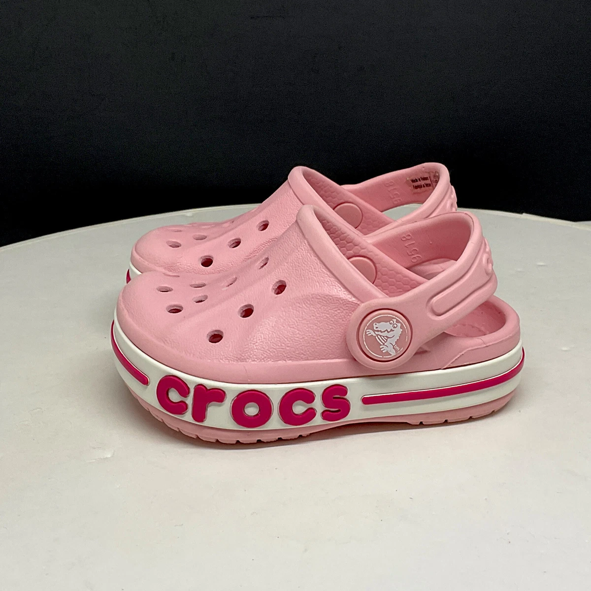 Preços baixos em Crocs Baby Shoes