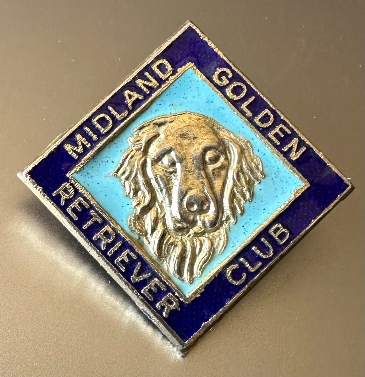 Midland Golden Retriever Club enamel badge
