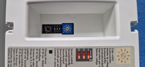 VELUX WLC 100 51 04 938556 centralina alimentatore controllo CON SPINA EUROPEA - Imagen 4 de 7