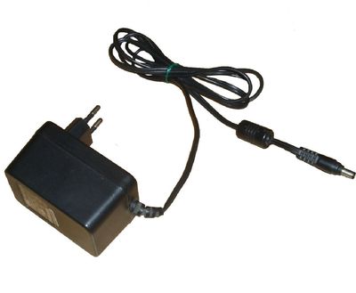 YHi Model YS-1015-T12 AC Adapter +12V DC 1.25A                               **5