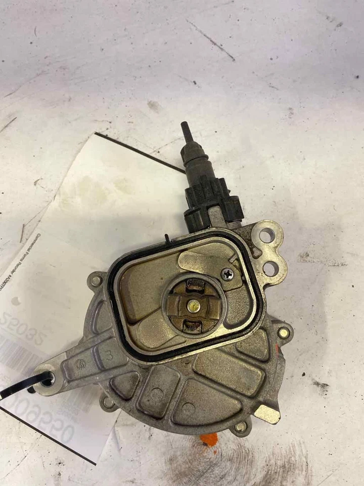 Bomba de vacío TOYOTA CAMRY 18 19 20 21 22 23 Foto 2 de 2