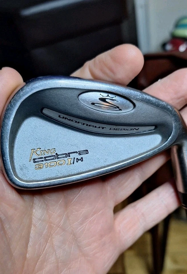 King Cobra 3100 I/H 6 Iron, Undercut Design, R Flex, Graphite Shaft Next Day Del - Image 2 of 4
