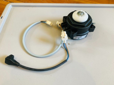 NEU EBM LÜFTERMOTOR NI Q3208-330452-V13.9-208 9W 100-240V