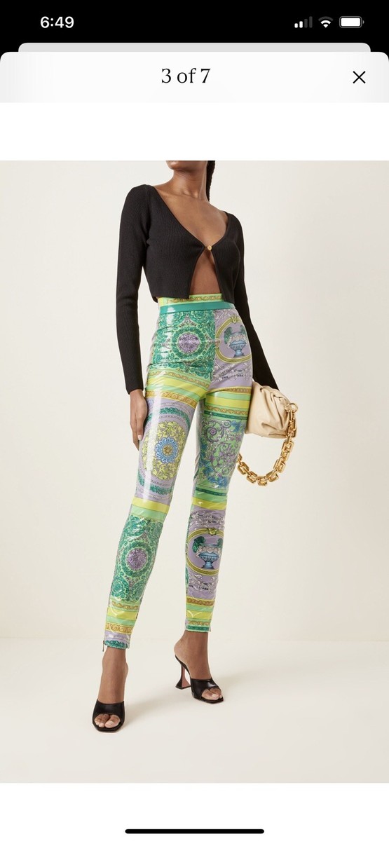 パンツ VERSACE VISCOSE BLEND JACQUARD PANTS WITH GREEK LUREX PRINT Pants In Apres L'hiver Jacquard Floreale Lurex for Woman in