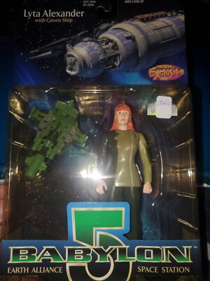 BABYLON 5 LYTA ALEXANDER WITH GLOVES ACTION FIGURE FACTORY SEALED w. Green Ship