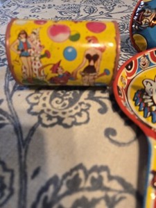 U. S. METAL TOY CO. Vintage DANCERS TIN & Other NOISE MAKERS HAMMER & RATTLE!