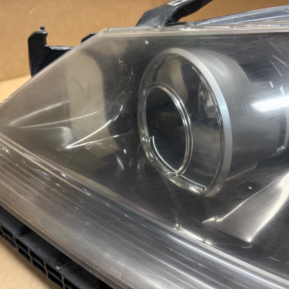 2005-2008 ACURA RL LEFT DRIVER SIDE HEADLIGHT XENON HID OEM - Image 3 of 4