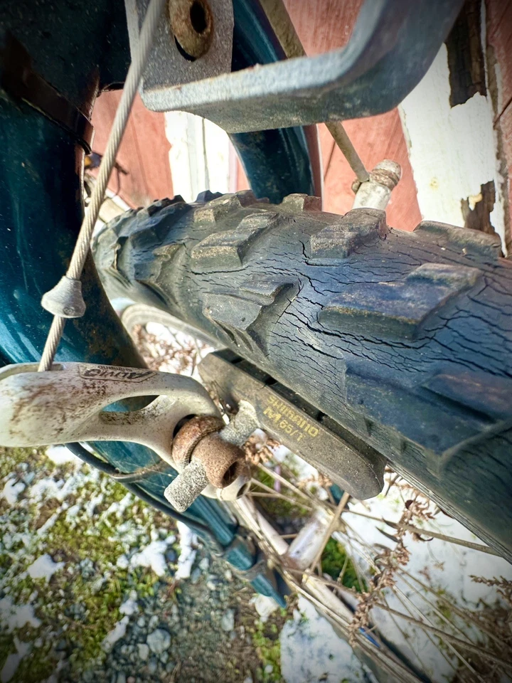 Ruedas TREK 930 Singletrack 26" 19,5 granero encontrar apenas usado necesita restauración  Foto 2 de 4