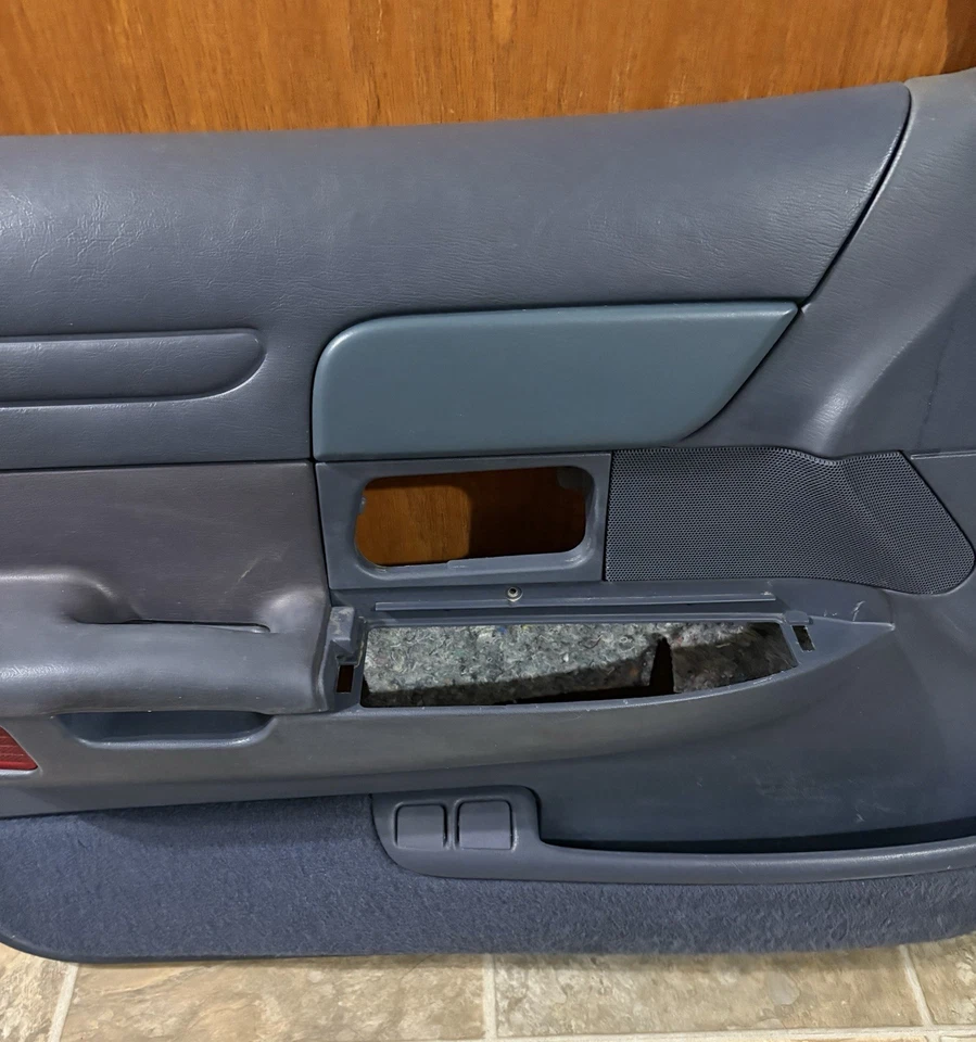 Ford Crown Victoria 1998-2002 conductor panel puerta delantera moldura azul OEM Foto 3 de 4