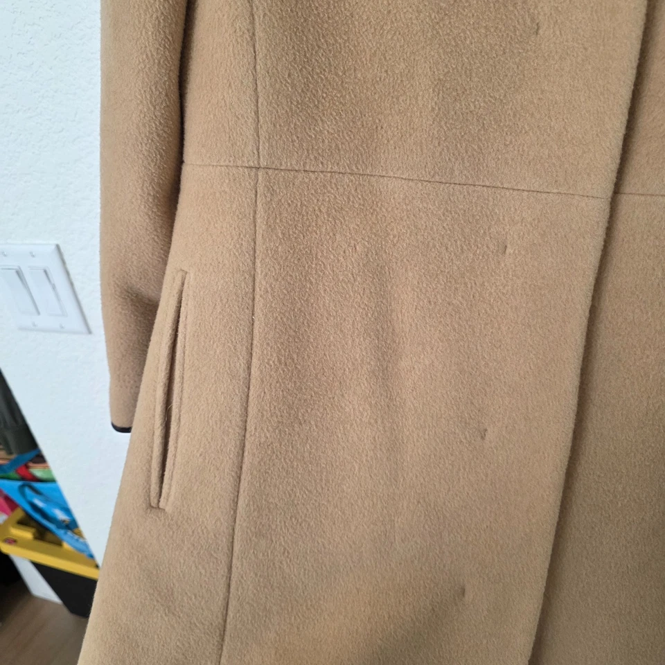 Gabardina Coach Leatherware para mujer talla L beige 100 % pelo camel botón a presión de colección Foto 4 de 4