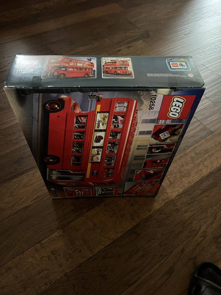 LEGO Model Team London Bus 2017 (10258) - Image 4 of 4